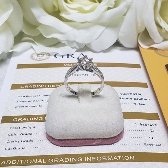 1 Carat Moissanite Engagement Ring in 925 Sterling Silver Band, D-FL - Picture 9 of 12